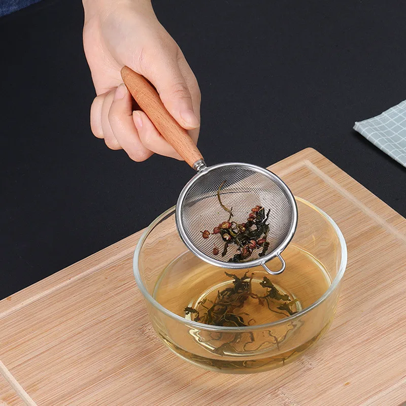 Kitchen Utensils Set Stainless Steel Colander with Wooden Handle Multi-function Filter Mesh Flour Sieve Baking Tools Heat Oil Insulation Grid