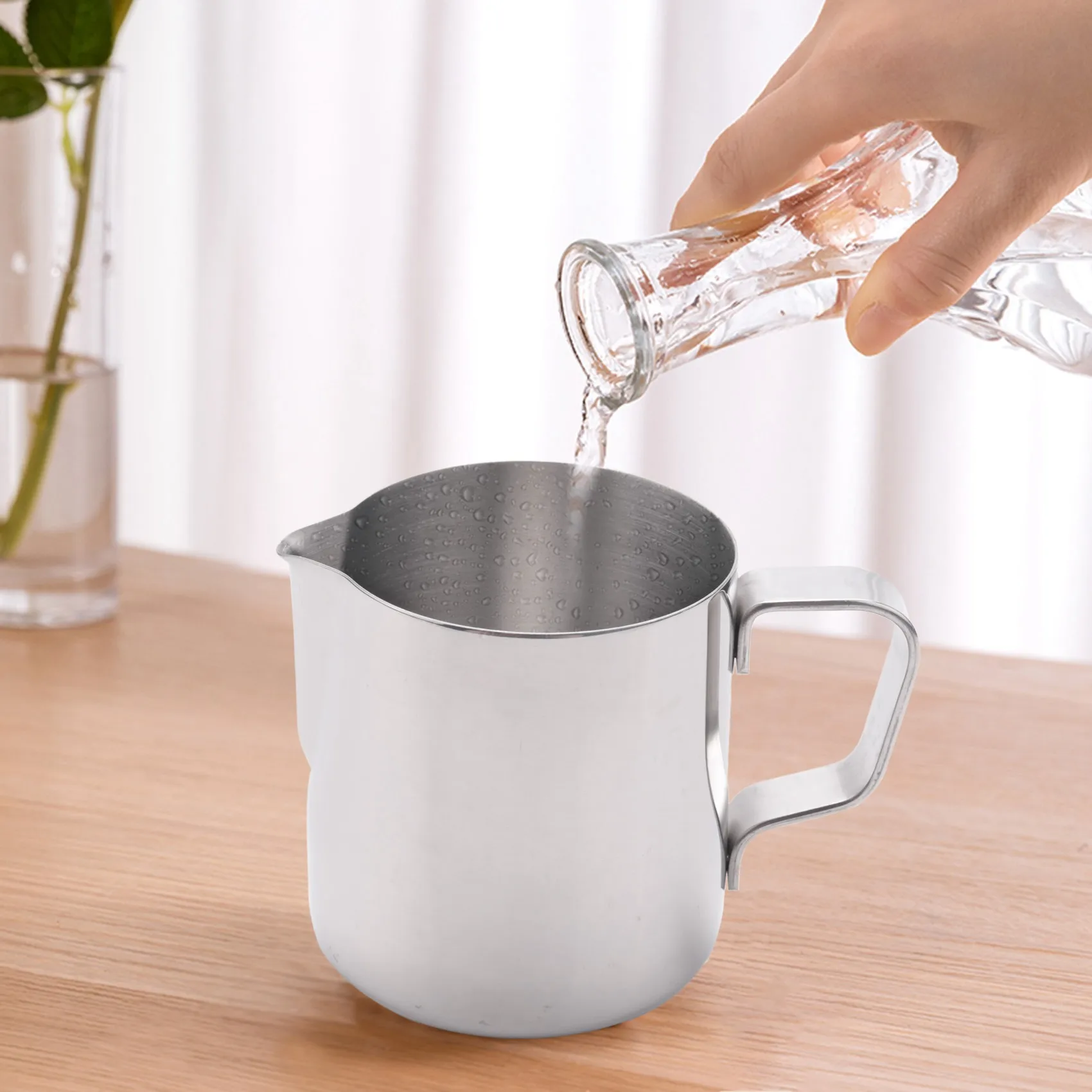 Milk Frother Stainless Steel Milk Jug Pitcher for Craft Coffee Latte Frothing Pitcher Latte Art 200ml