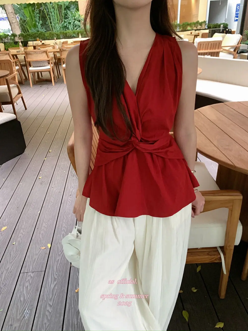 Designer Twist Knot V-neck Vest for Women 2025 Summer New Resort Style Niche Slim-fit Unique Sleeveless Top - view