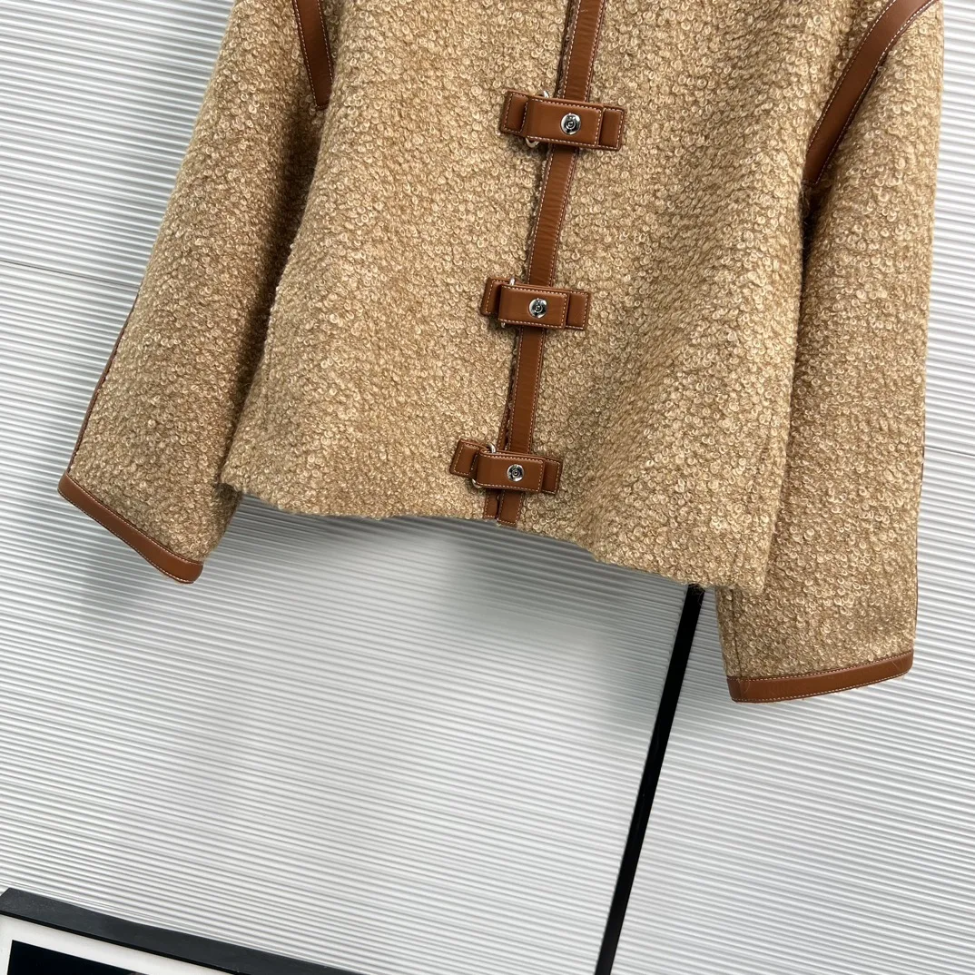 Women's Clothing Contrast lambskin trimmed leather buckle pure cashmere curly coat Autumn Winter New 010