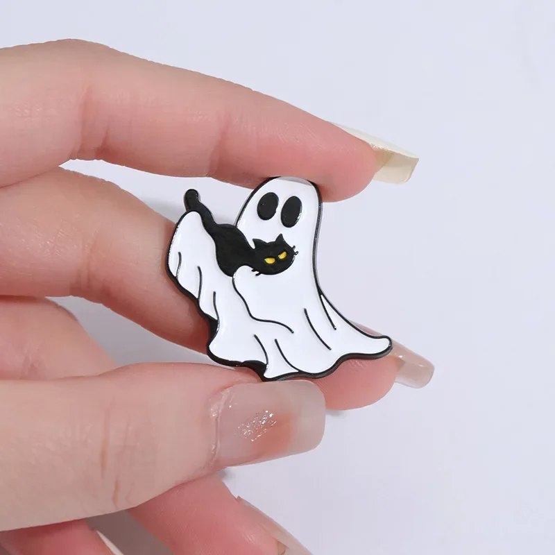 6 Styles Ghost with Black Cat Enamel Brooches Halloween Theme Horror Metal Lapel Pins for Jacket Backpack Hat Clothes Decor