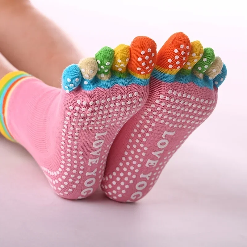 

3/6 Pairs Rainbow Color Non-slip Towel Bottom Yoga Socks, Cozy 5 Toes Split Knitted Calf Crew Socks, Women's Yoga Socks