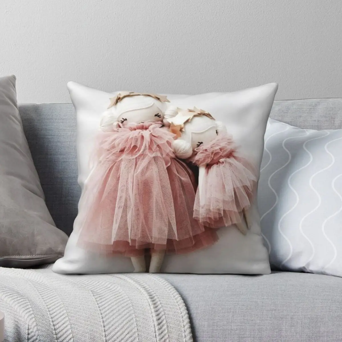 

Pink Princess Toy Square Pillowcase Polyester Linen Velvet Creative Zip Decorative Home Cushion Cover 45x45