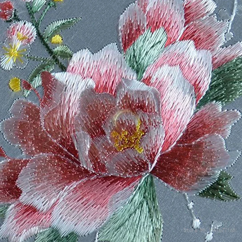 Chinese Style Double Sided Embroidered Eight Petal Peony Flower Fan Home Decoration Technology Versatile Circular Dance Fan, 1Pc