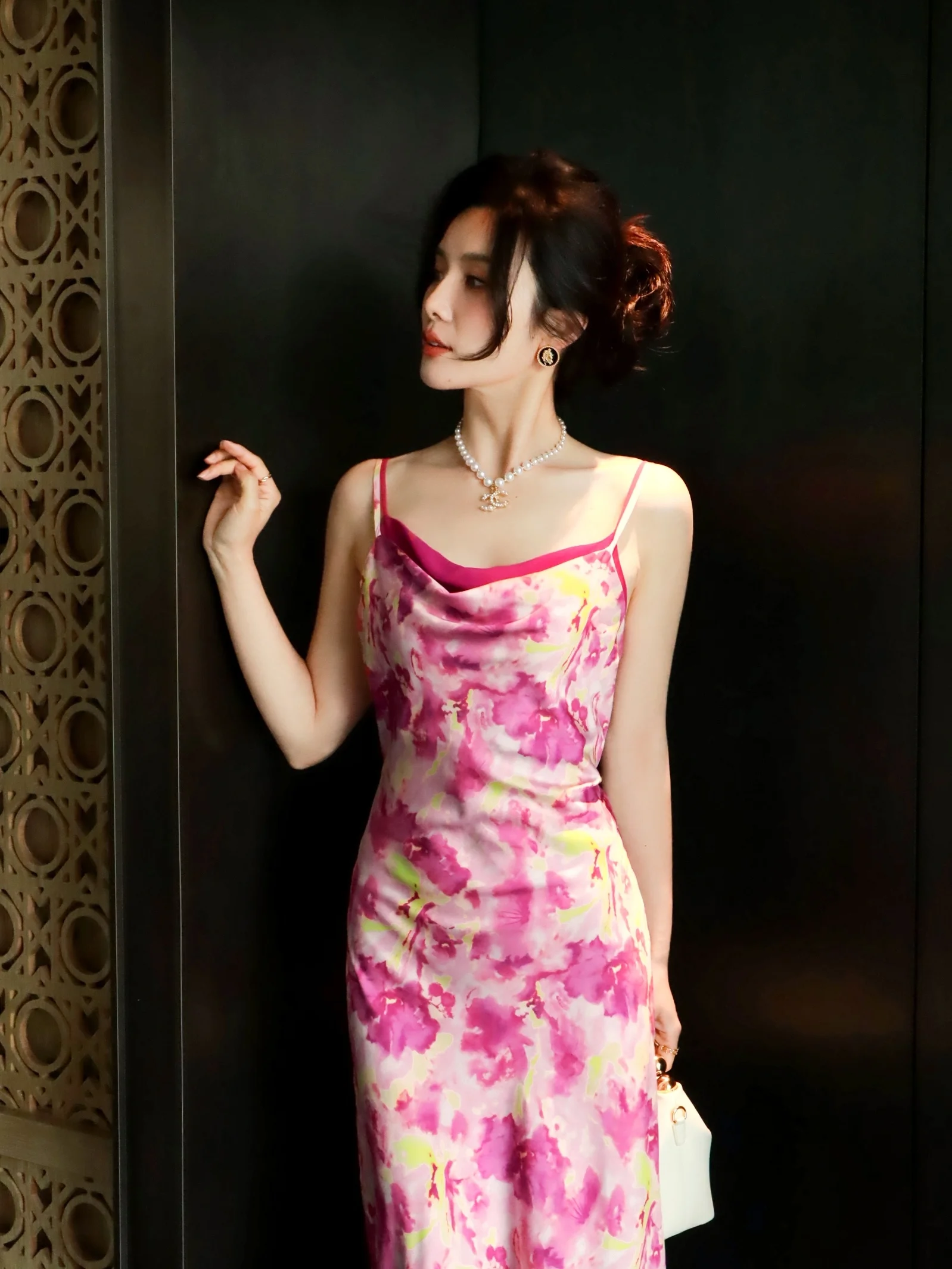 

Plum French Holiday Sexy Printing Temperament Slim Fit Beauty Elegant Swinging Neck Strap Dress Goddess