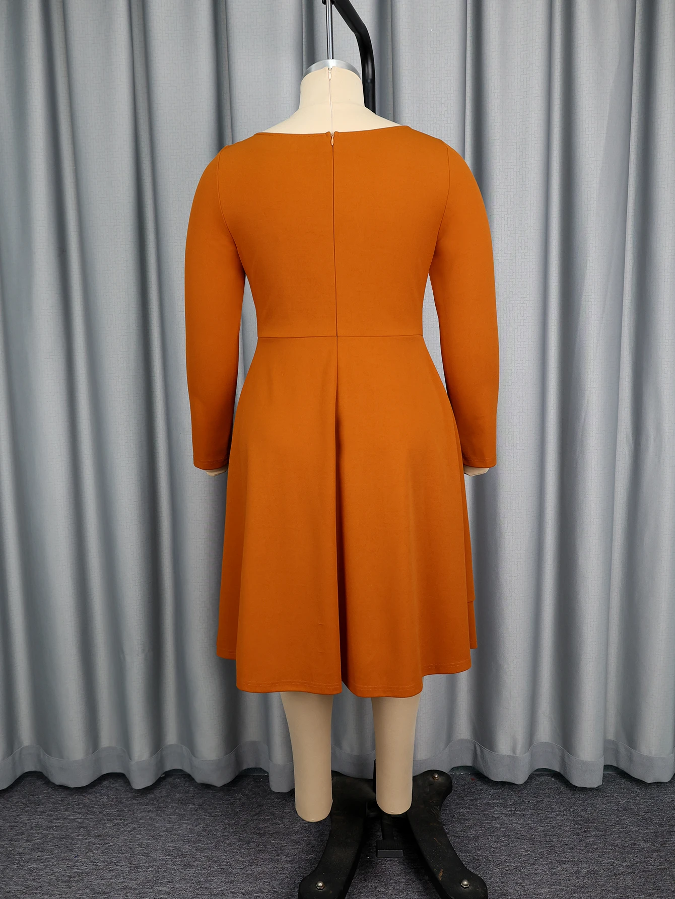 Eleganti abiti midi a linea A per le donne Colletto a nave Maniche lunghe Pieghe con diamanti Vita Ornamento Abiti da donna per ufficio in chiesa per feste Nuovo - Image 5