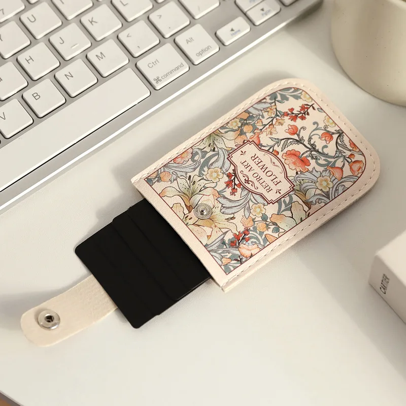 Vintage Oil Painting Pull Out Card Holder One Piece Women's Compact Ultra Thin Mini Cartoon New Style Niche Design Card Case Bag