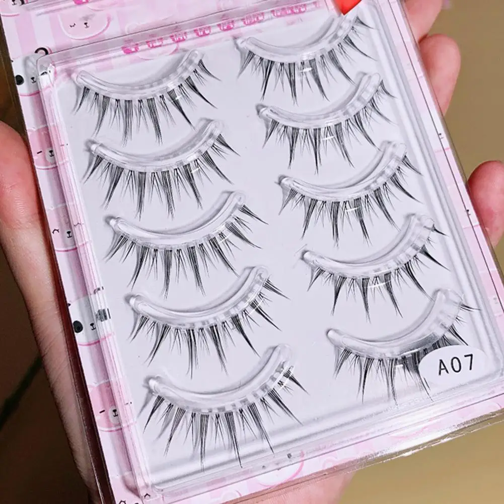 

1 Box Fake Eyelashes 3D Effect Natural Curl Non Shedding Good Ductility Soft Single Cluster Faux Eyelashes for Makeup