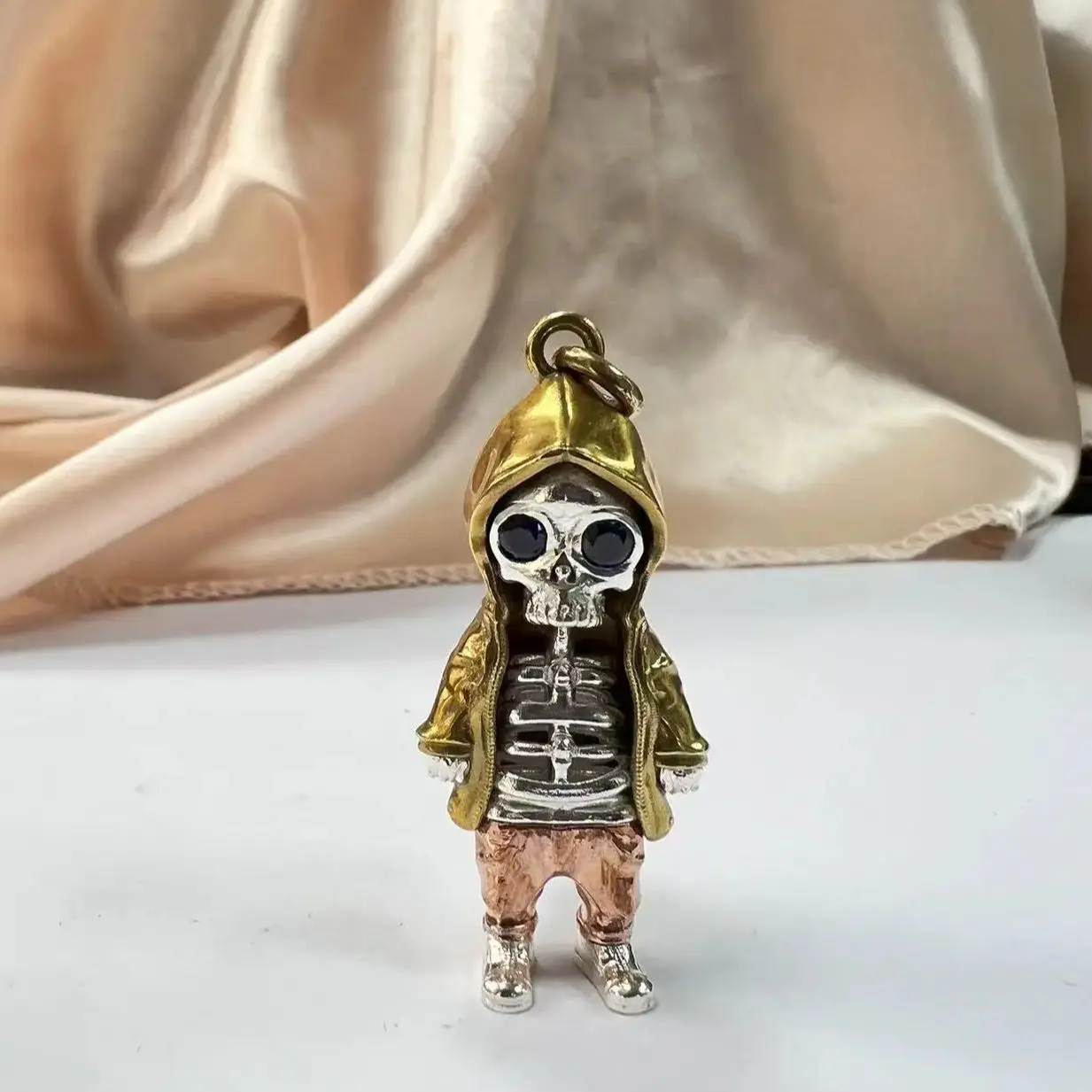 

S925 Silver / Copper Halloween Skeleton Figure Alien Hoodie Ghost Festival Alexandrite Pendant Ornament