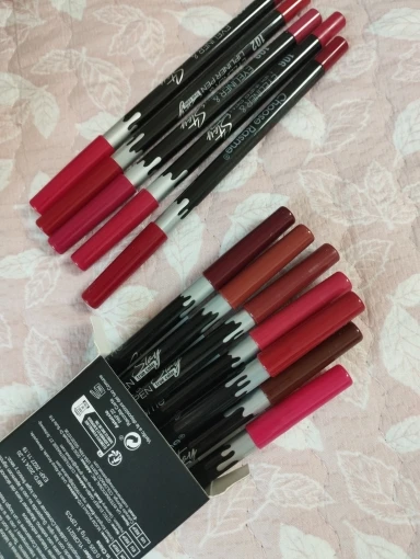 12 Color Matte Lip Liner Set photo review