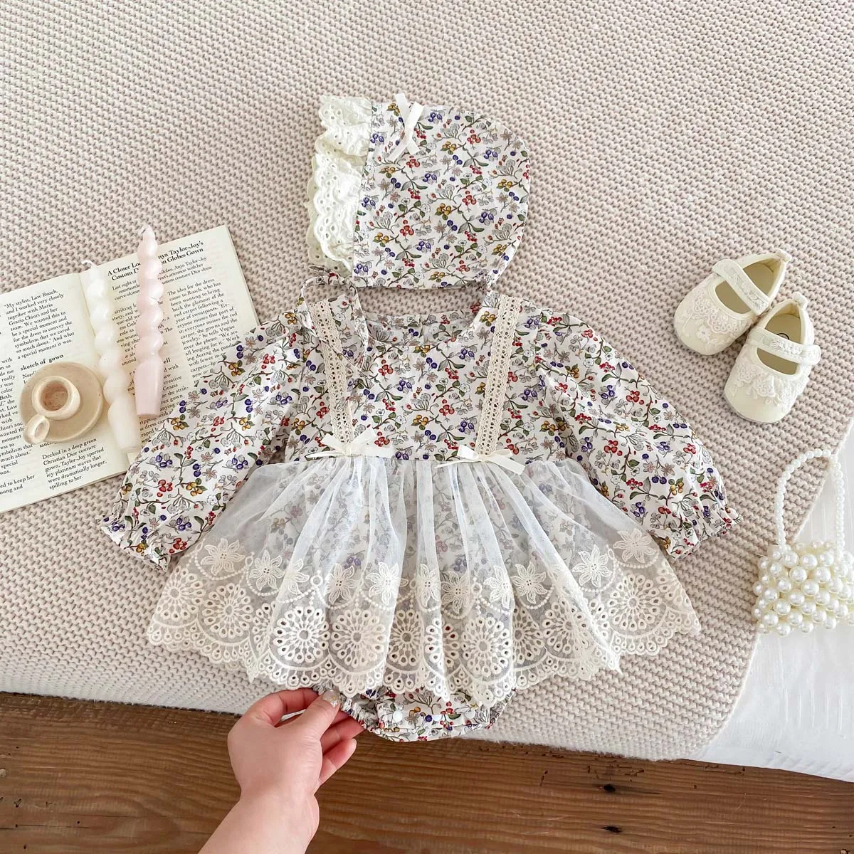 Newborn Girl Romper  Lace Cut Out Floral Dress   Long Sleeved+ Hat Baby Girl Bodysuit Baby Clothes 0-24 Months 4