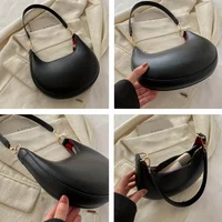 New Fashionable High-end Moon-shaped Baseball Bag, Showing Luxury, Women's Single Shoulder Bag 4