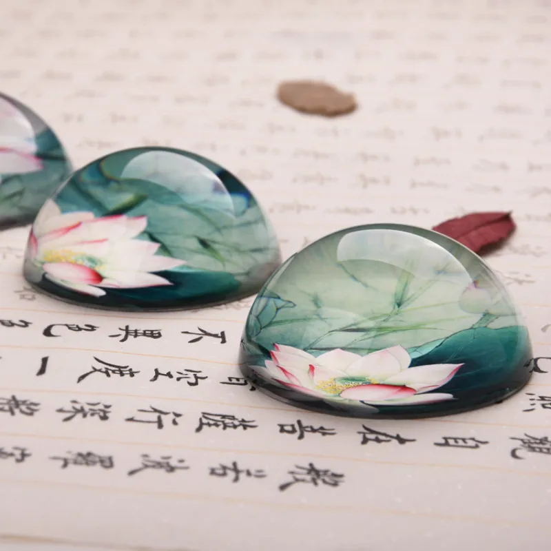 Creative Crystal Glass Lotus Paperweights Chinese Painting Calligraphy Brush Paperweights Round Shape Paperweights Peso De Papel