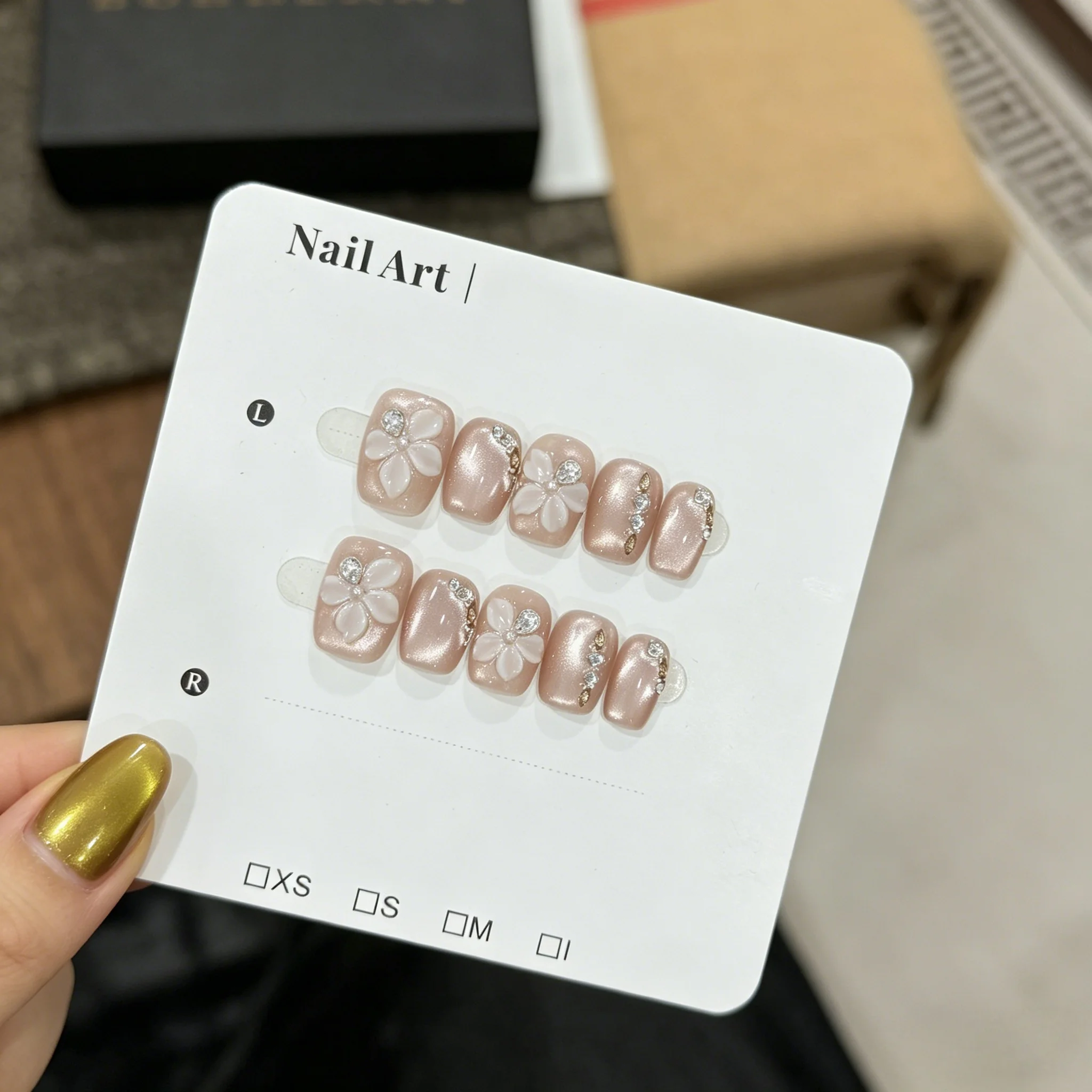 10개입 조각 진주 체인 수제 네일 여름 누드 핑크 캣아이 프레스온 네일 짧은 스퀘어 모양 여성&소녀용 인조 네일