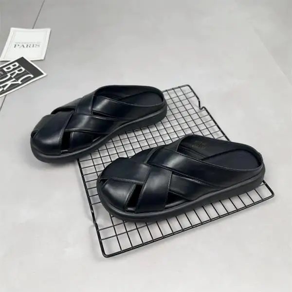 

Туфли женские из мягкой натуральной кожи, на низком каблуке, на резиновой подошве