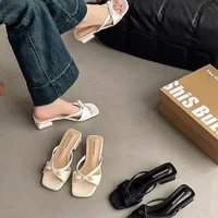 Nouvelles sandales d'été 2026 élégantes à bout carré et nœud, à talon bas, style féerique polyvalent pour femmes 5