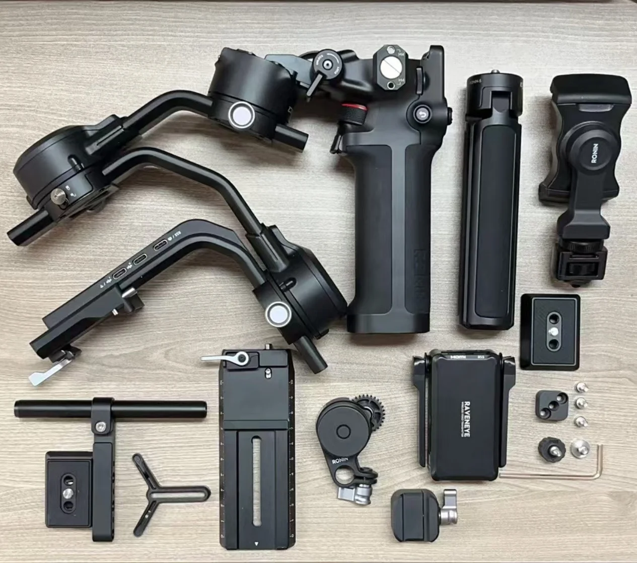 Almost New Handheld Gimbal Stabilizer Professional Version for DJI Ronin RSC 2