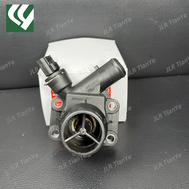 Suitable for Freelander 2 3.2L Thermostat LR006071