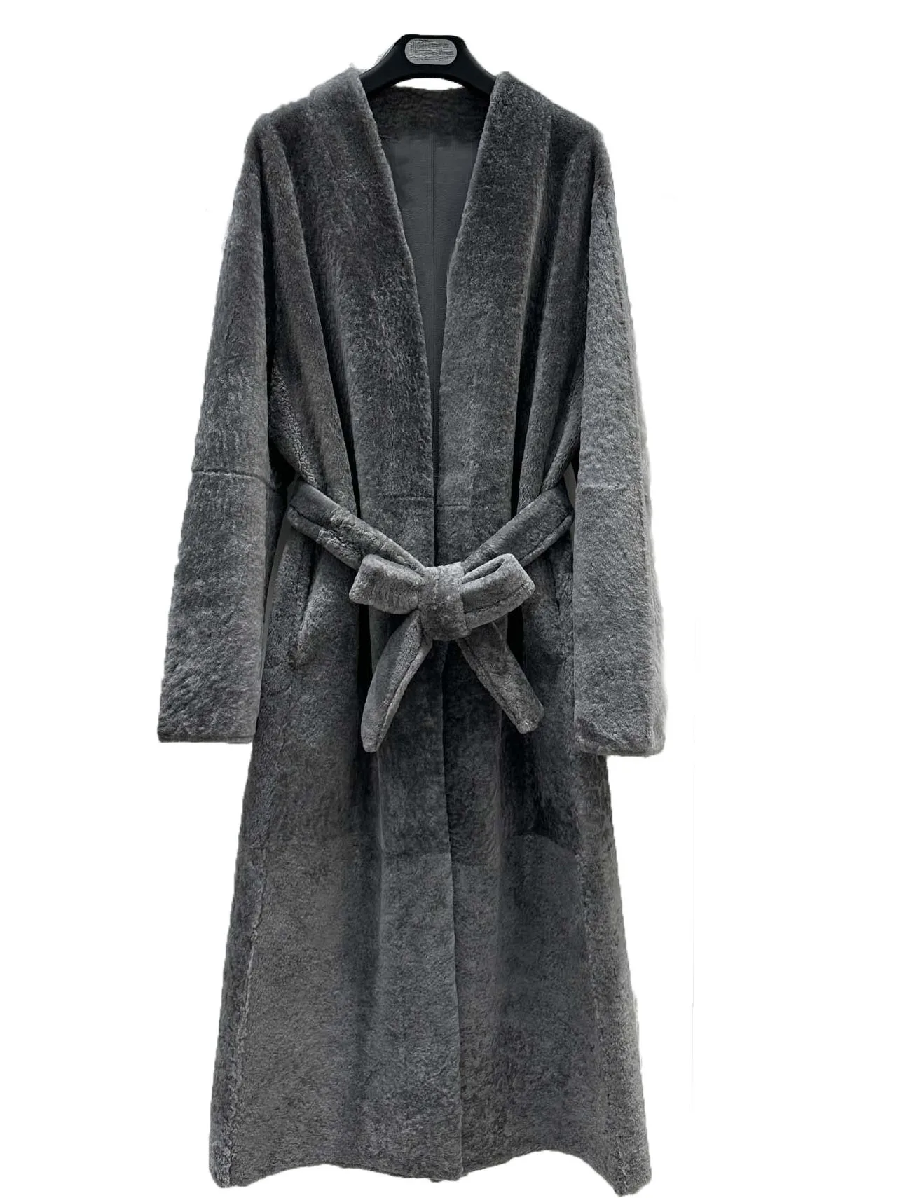 

Fur coat long V-neck Slim version of the belt design warm and comfortable 2023 winter new 1020