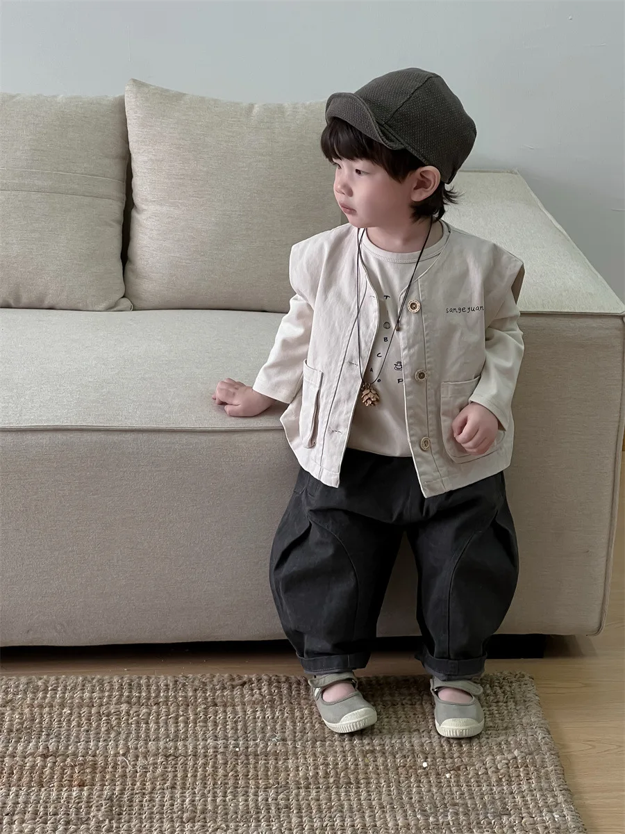 2025년 가을 신상  민소매 조끼 코트 면 루즈핏  여아 레터 프린트 가디건  남..