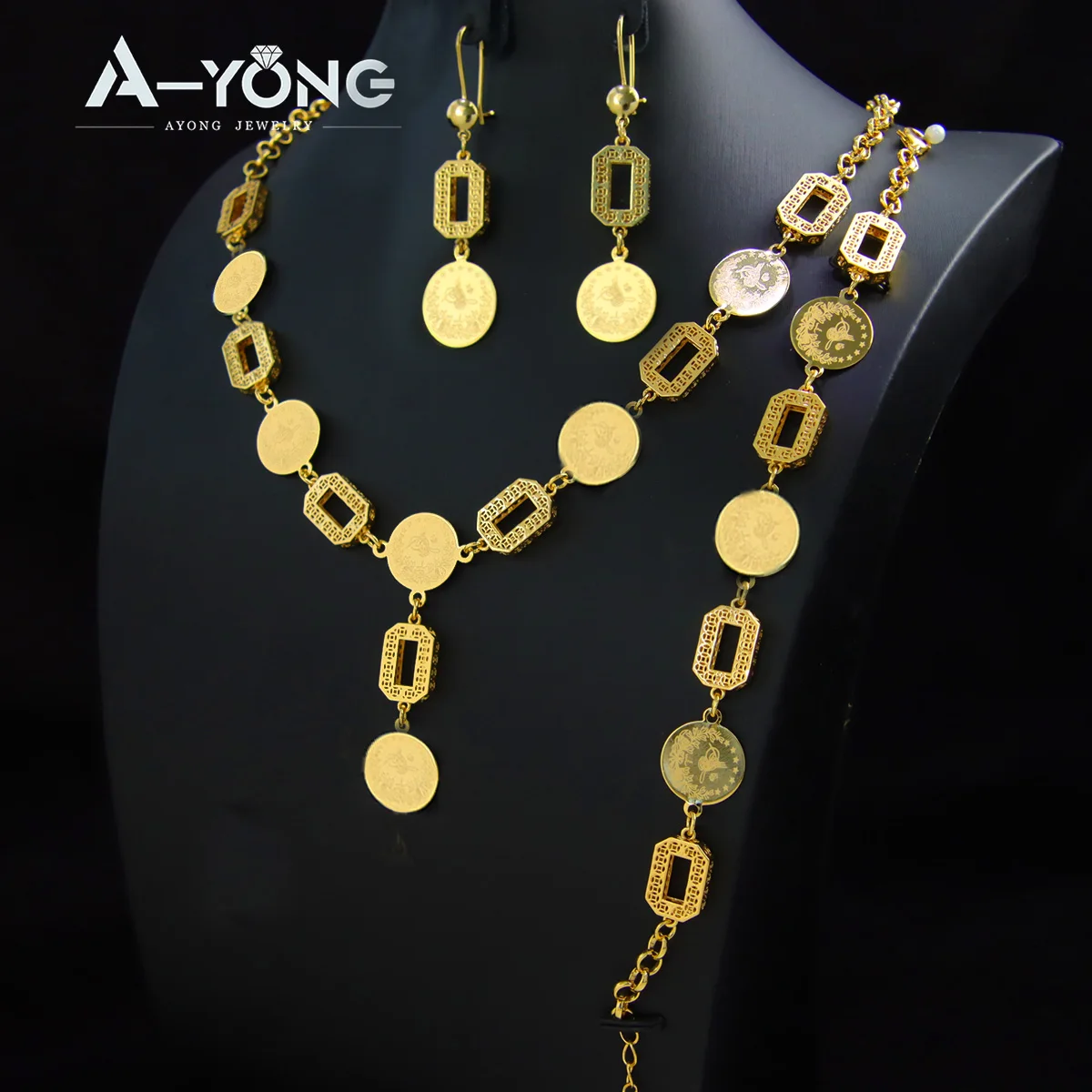 Gold Arabic Name Necklace – Yasini Jewelers