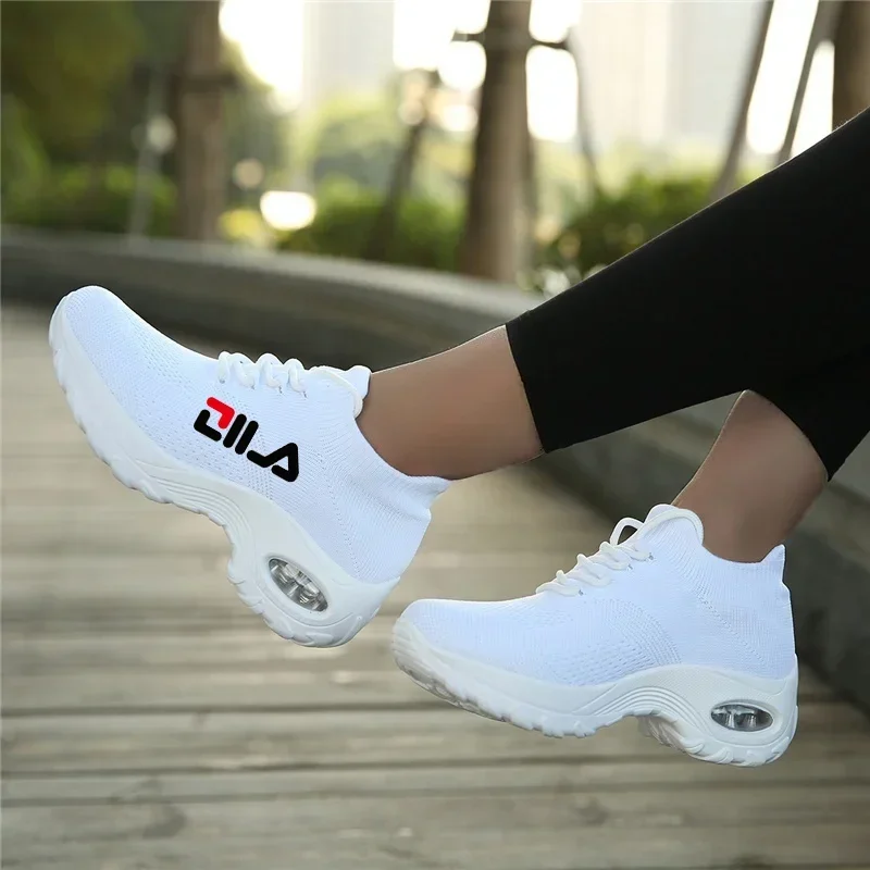 Women’s Height-Increasing Tennis Shoes: 3