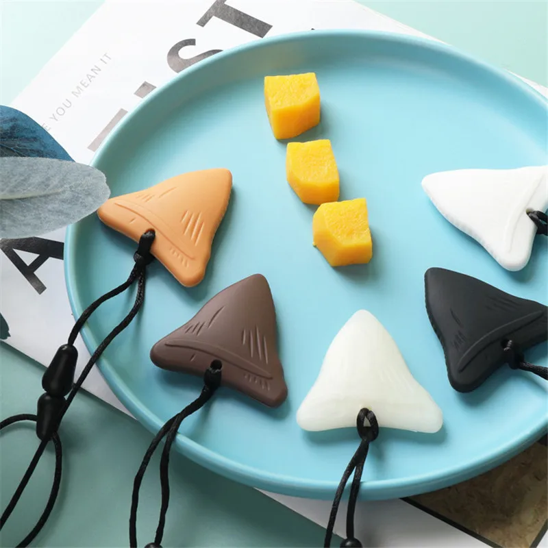 1 Pcs Sensory Chew Necklace Cartoon Chewy Kids Silicone Triangle Fangs Toys Silicone Teeth for Children with Autism Accessories 3
