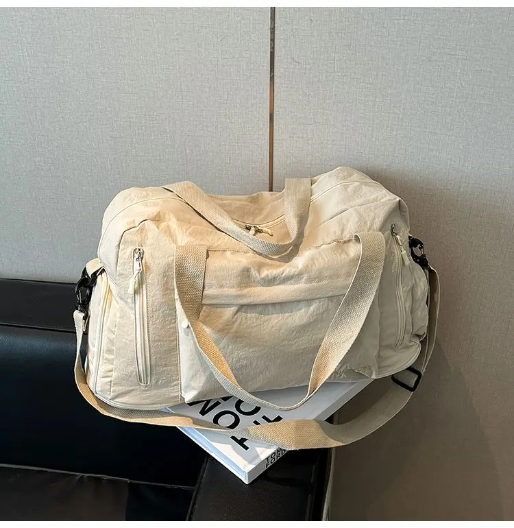 Large-Capacity Travel Tote Bag description 16