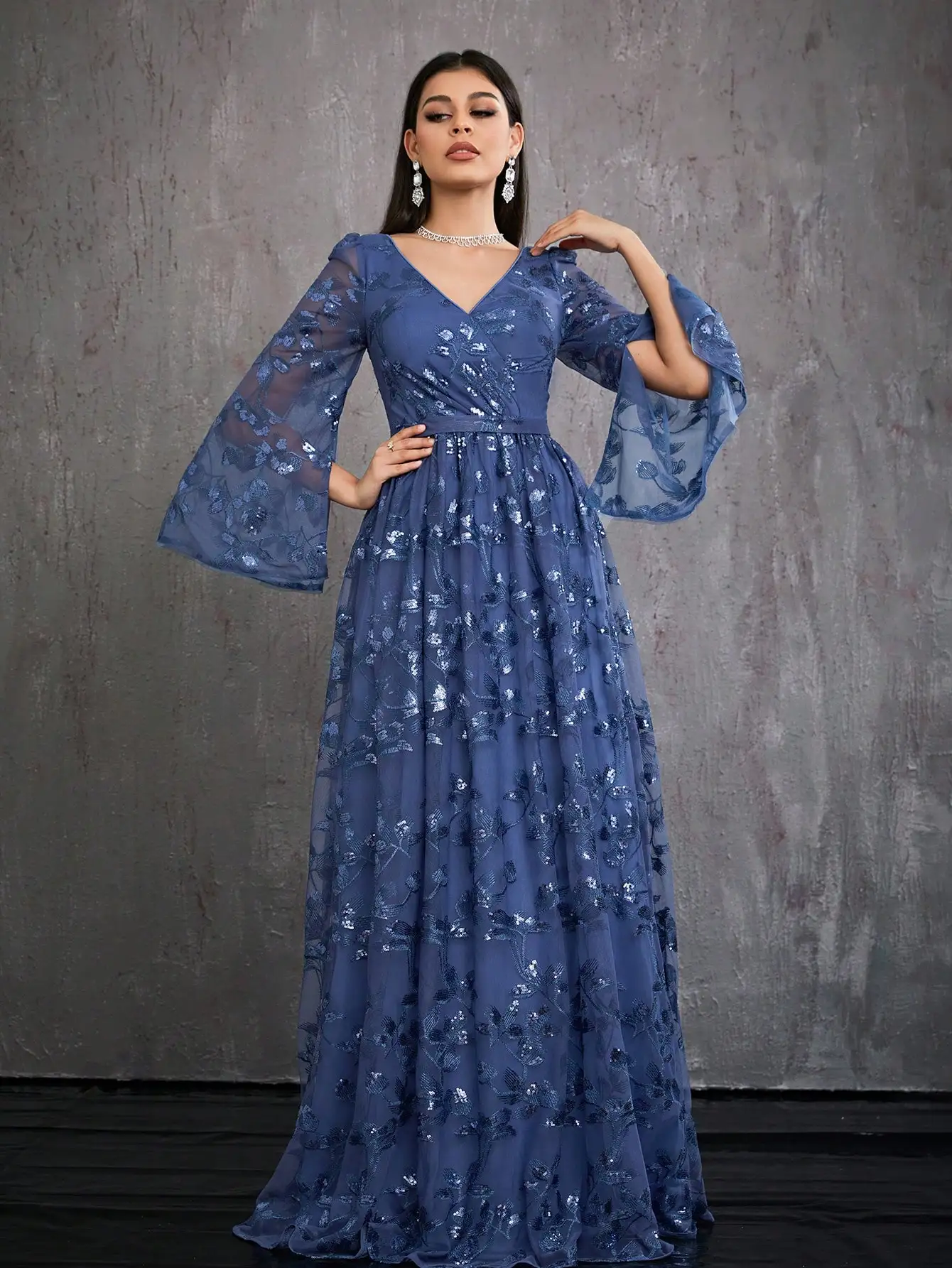 فستان سهرة ترتر MGIACY بكم طويل