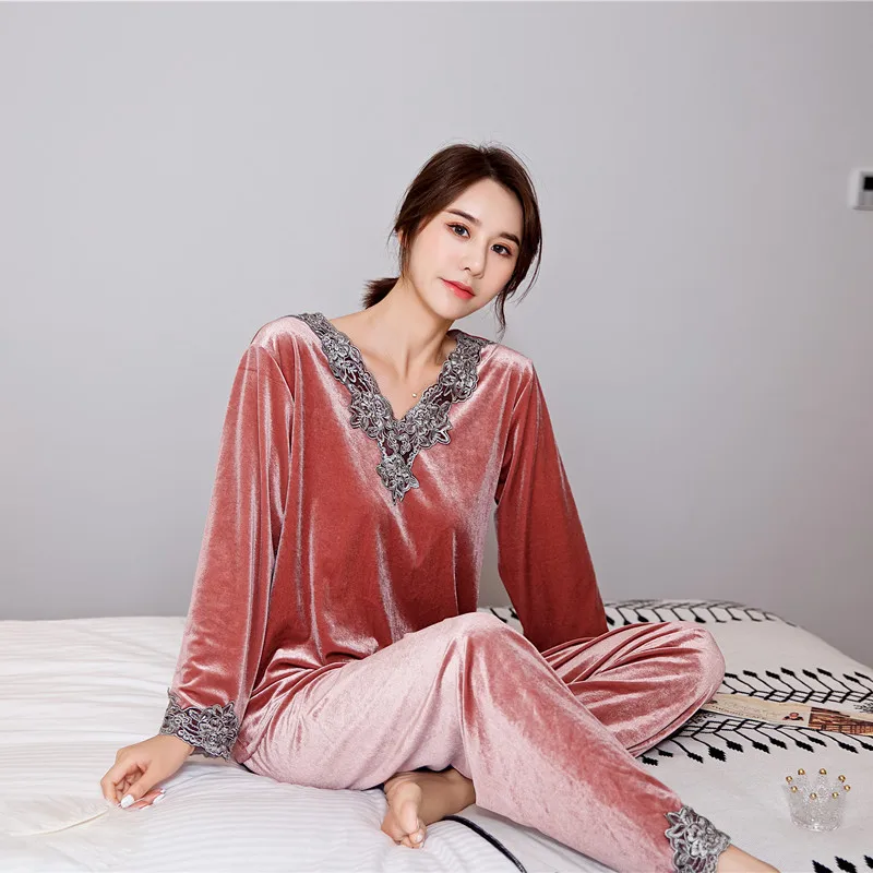 

Spring And Autumn Pajama Women's New Warm Advanced Red Sexy Lace V-neck Winter Pajama Set Can Be Worn Outside Pyjamas Sets