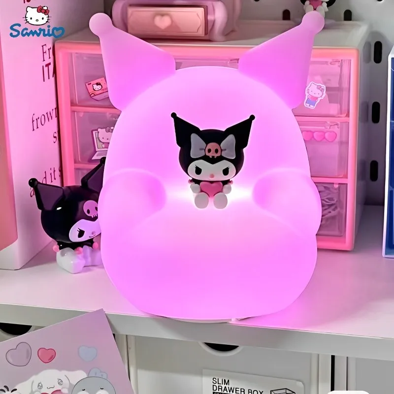 

Sanrio Kuromi диван Pat светильник Ночная лампа с дистанционным управлением силиконовая лампа прикроватная лампа креативный подарок лампа для сна декоративный подарок