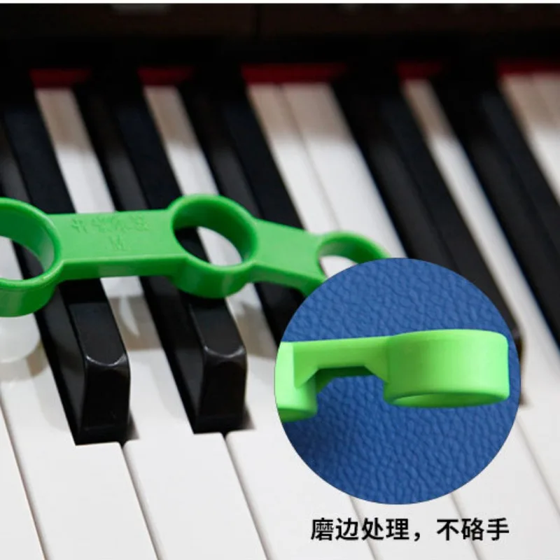 Musical Instrument Finger Expander Guitar Training Span Trainer Expansion Trainers Tool Beginner Accessories Hand Exerciser guitar finger expander