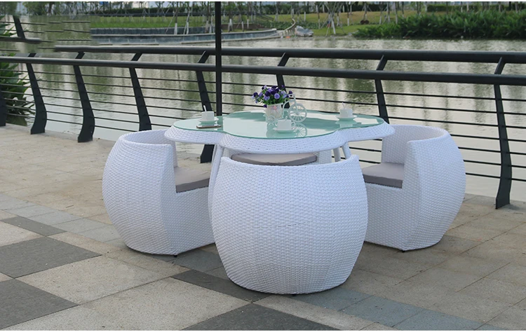 Outdoor Furniture Rattan Garden Wicker Table and Chair for Coffee Shop