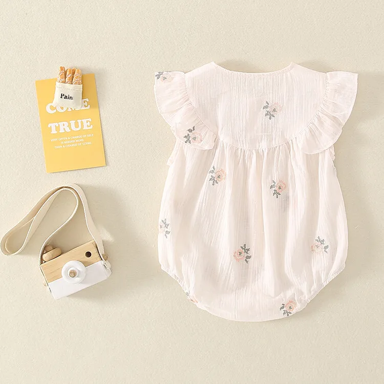 Рисунок 3 - Одежда для новорожденных Дженни и Дейв