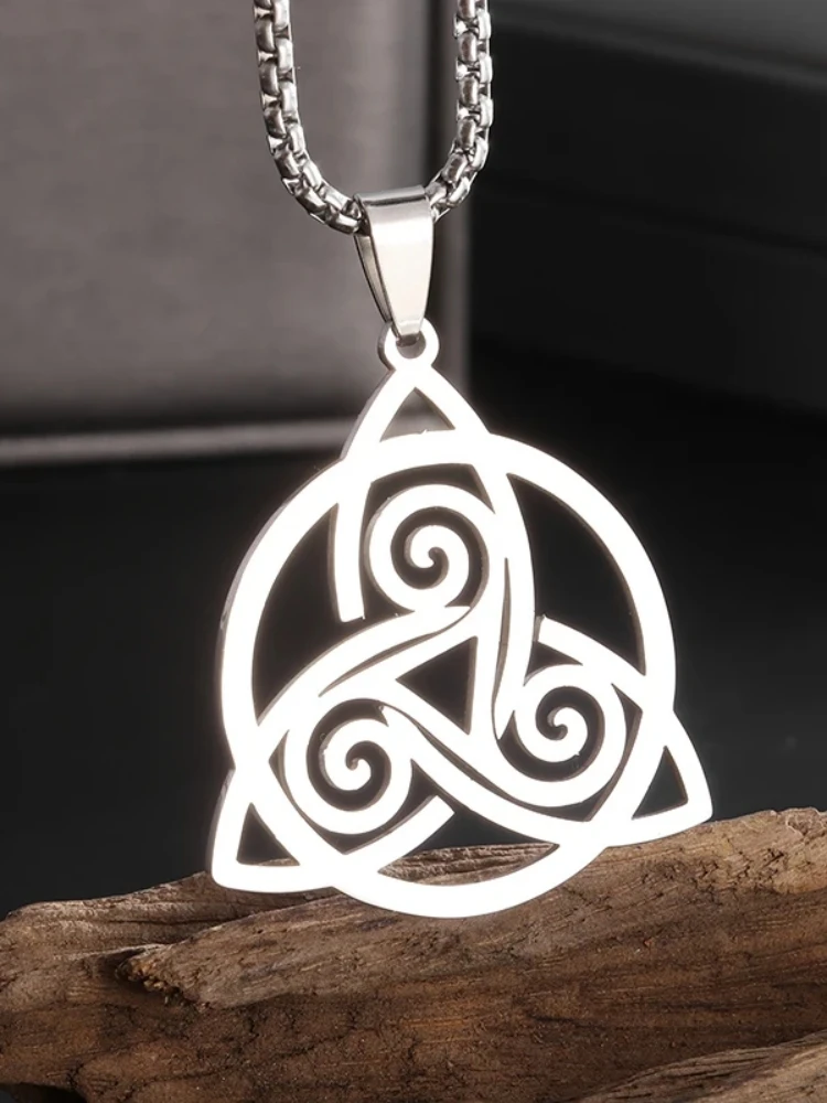 Classic Geometric Triangle Trinity Knot Stainless Steel Pendant Witch Celtic Knot Necklace Amulet Jewelry Gift Women Men