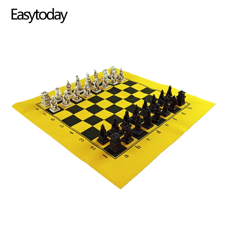 

Chess Game Box Set Resin Chess Pieces Synthetic Leather Flannel Chessboard Terracotta Model Table Entertainment Games Gift