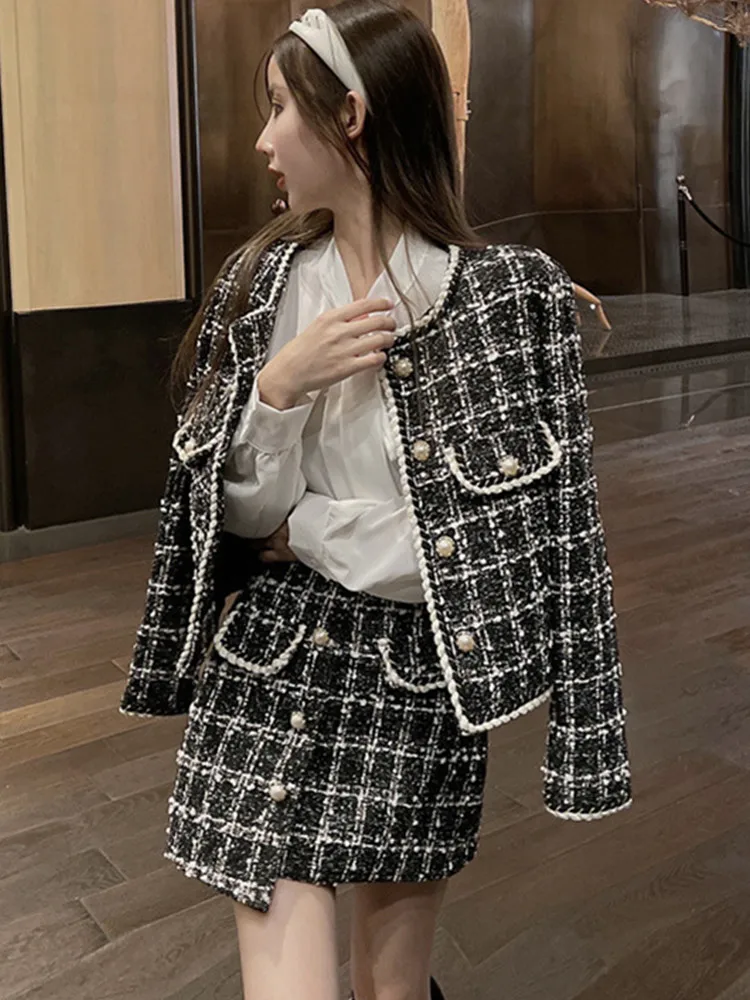 

High-Quality French Sweet Runway Design Tweed Plaid Coat 2 Piece Sets For Women Irregular Short Skirt Woolen Set