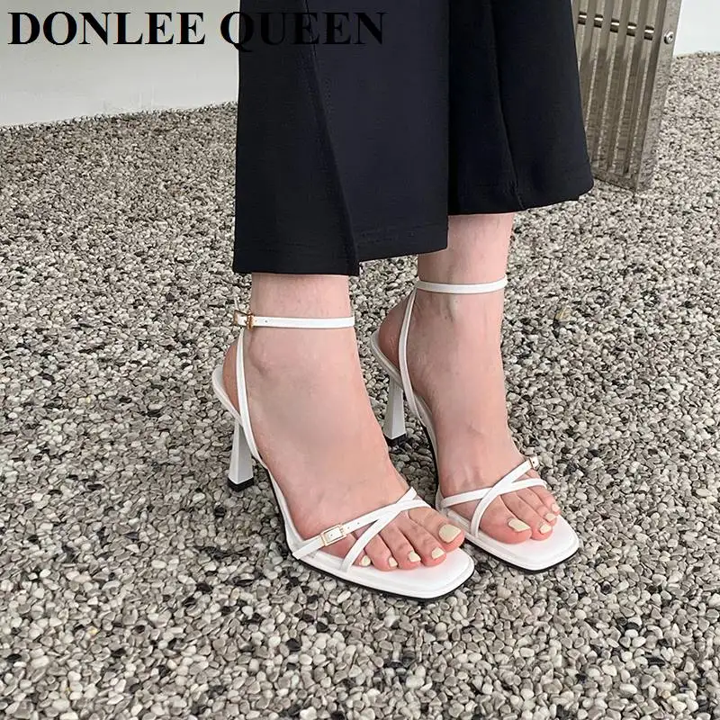 2025 New Summer Women Sandals Narrow Band Gladiator Sandal Elegant