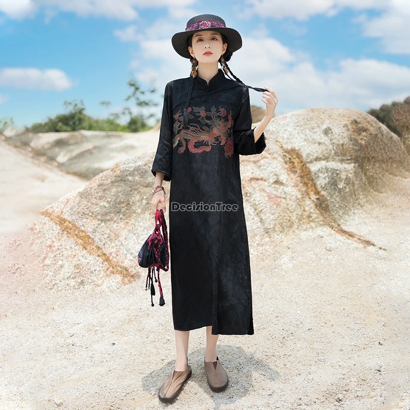 chinese improved stand collar embroidered vintage dress female ethnic style long half sleeve loose style qipao dress t001