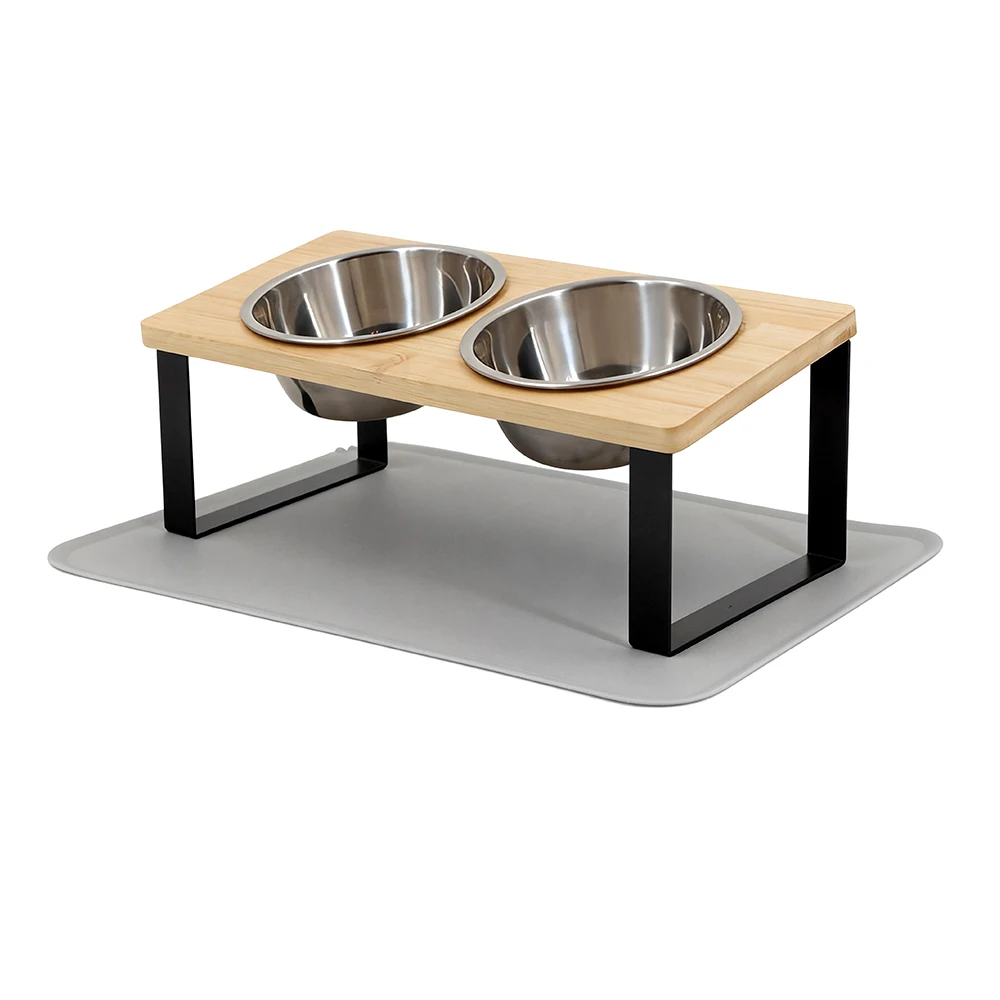 Cat bowls and mat