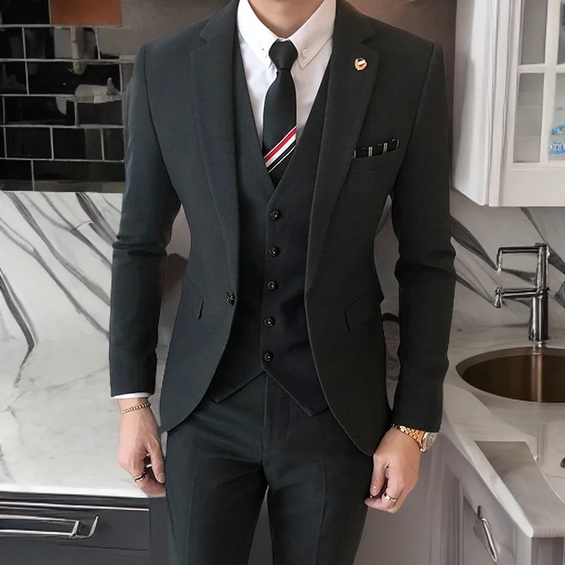 

Slim Fit Business Men Suits for Dinner 3 Pieces British Style Wedding Groom Tuxedo Male Fashion Jacket Vest With Pants 2023