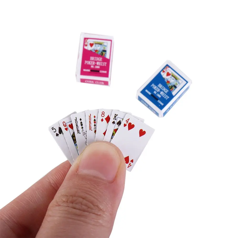 Simpatici Mini giochi in miniatura Poker Mini carte da gioco in miniatura per accessori per bambole decorazione della casa gioco di carte di alta qualità - immagine 3