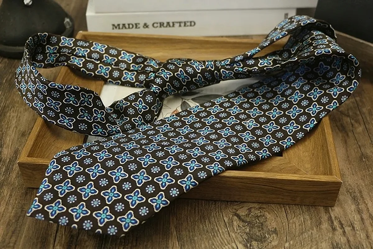 10cm Oversized Neck Ties For Men British Style Casual Brown Floral Yellow Silk Necktie Meeting Groom Young Boys Tie Suit Cravat