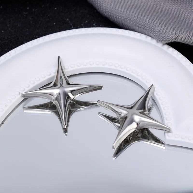 Punk Metal Suit Brooch Unisex Cross Star Alloy Pins Vintage Circular Badges Exquisite Ornaments Parts Jewelry Accessories Gift