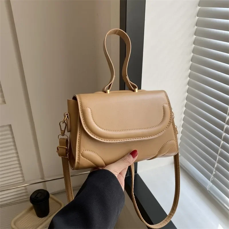 Niche Design Crossbody Bag for Women's New Trendy Winter Versatile Shoulder Crossbody Bag Casual Small Square Shoulder Bag