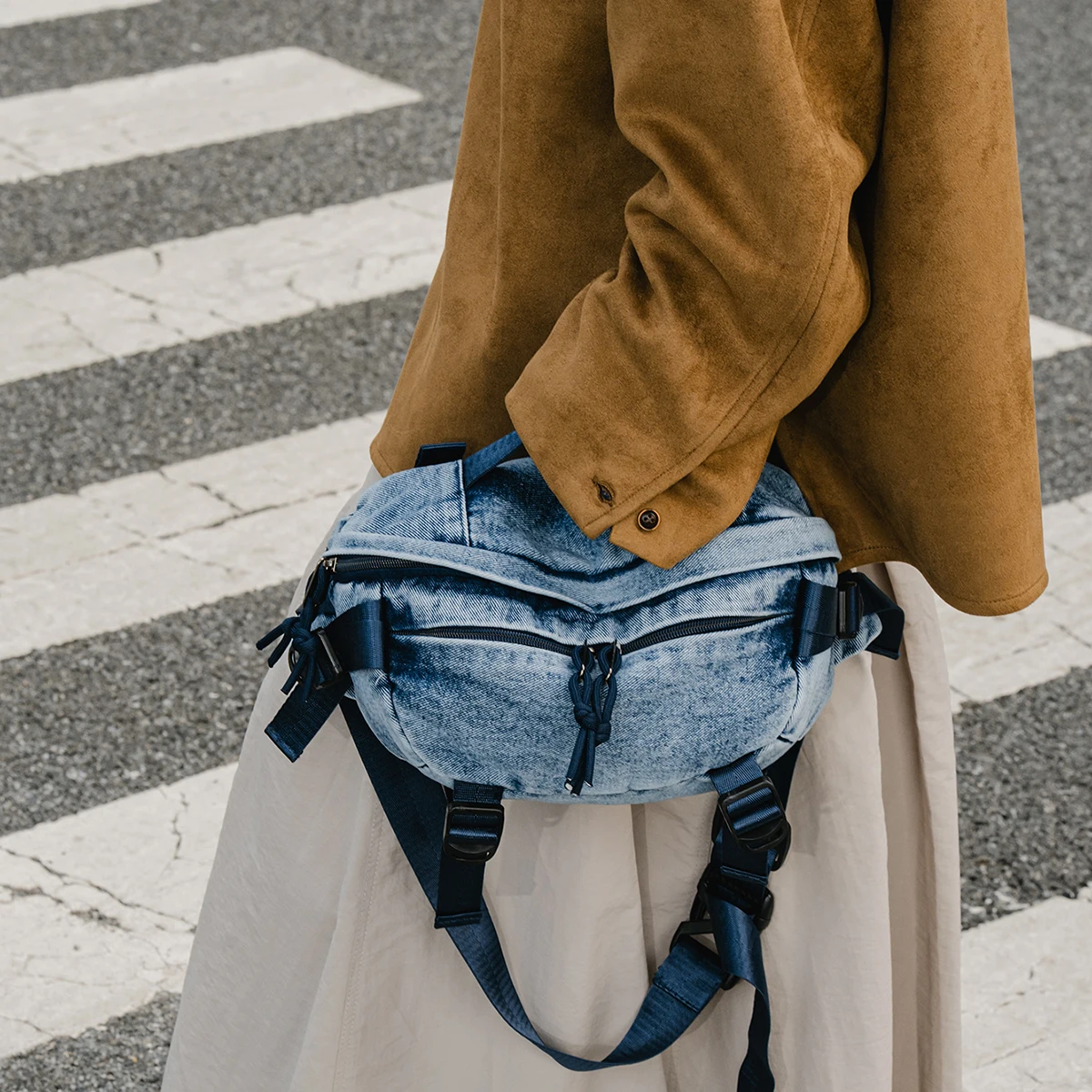 Western Cowboy Simple Crossbody Bag Women's Shoulder Bag Daily Commute Lightweight Sports Phone Backpack Men's Small Square Bag Cycling Mountaineering