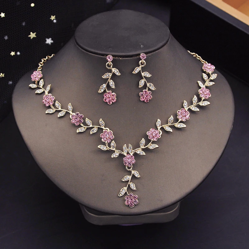 Superbe Collier Femme Avec Fleurs - Bijou Fantaisie Occasion