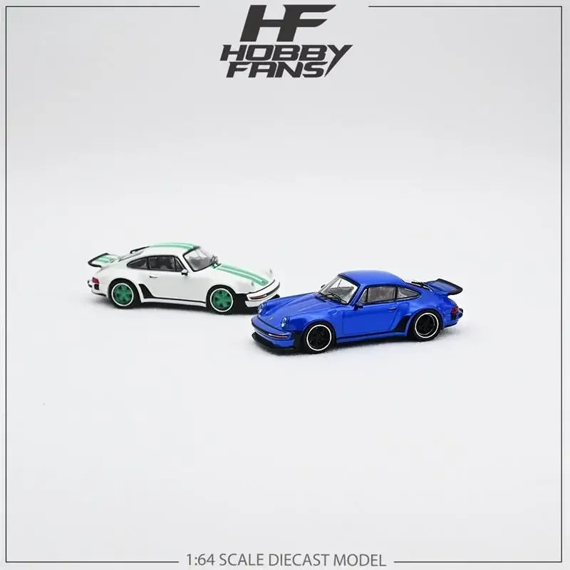 

Модель автомобиля под давлением HobbyFans 1:64 Singer 930 синий/белый зеленый