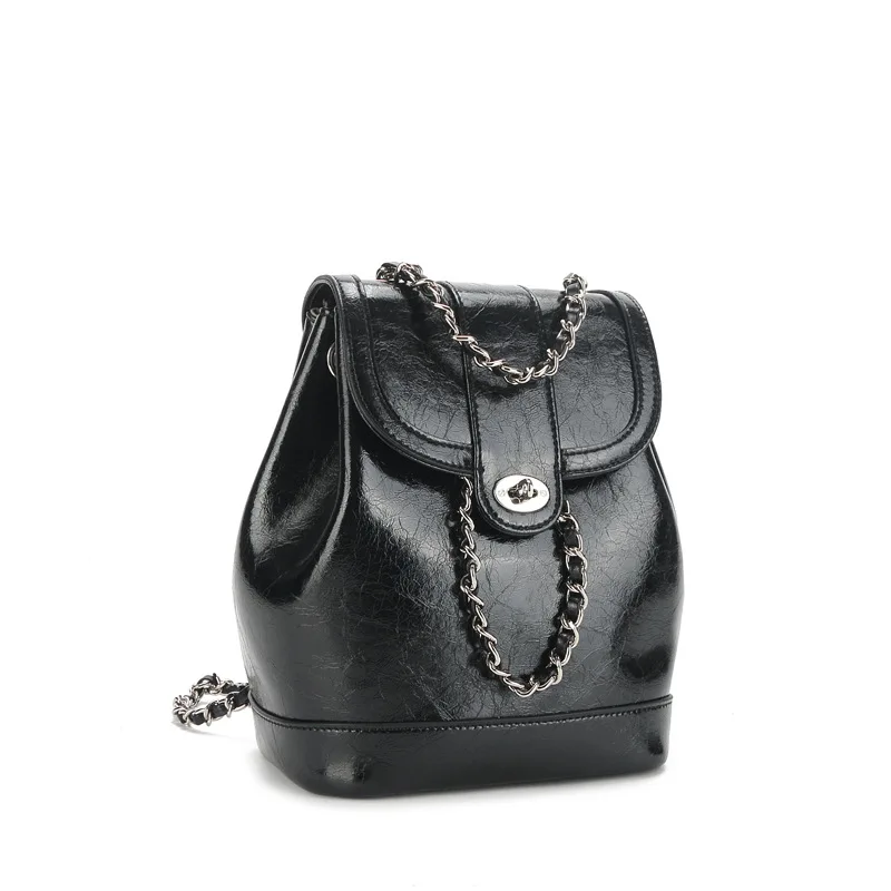 

South Korea ins small crowdsourcing genuine cowhide high sense chain light small fragrance backpack bags