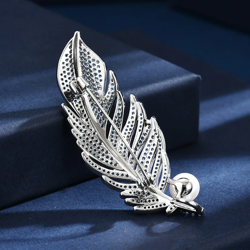Elegant Fashion Blue Zirconium Freshwater Pearl Feather Brooches Ladies Temperament Corsage Coat Sweater Accessories Pin Broches